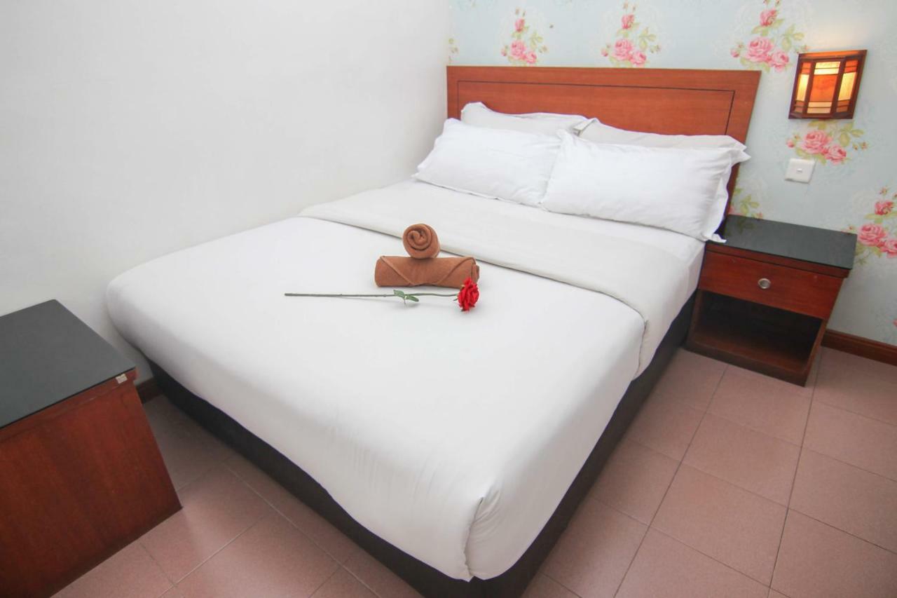 Rose Cottage Hotel Taman Daya Johor Bahru Exterior foto